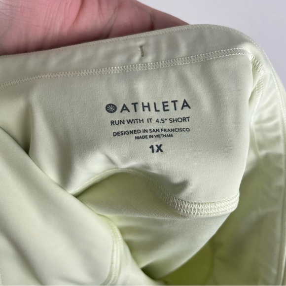 Athleta Pale Yellow Run With It 4.5” Athletic Athleisure Shorts Size 1X - Picture 6 of 8